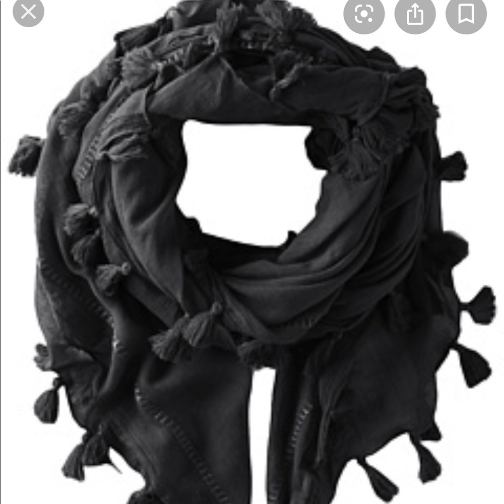 NWOT Black BCBG Max Azria Pom Tassel Scarf